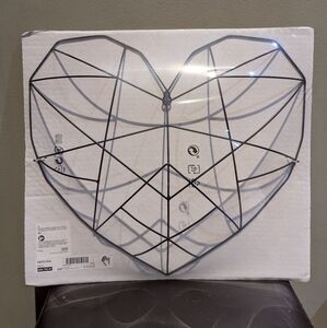 IKEA Black Geometric Heart Wall Shelf VÄTTLÖSA
